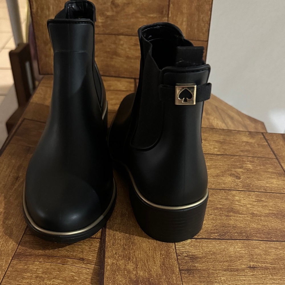 kate spade Black Chelsea Rain Ankle Boots with Gold Trim size 10